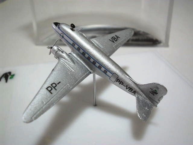 DOUGLAS DC3  LAYOUT 1947 VARIG VBRGD302